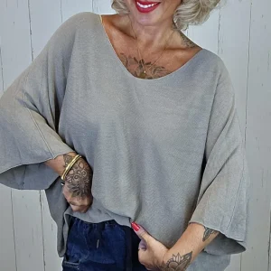 Leah genser topp taupe