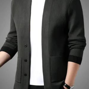 Herre casual ensfarget cardigan – Komfortabel og stilig strikkeplagg for alle årstider