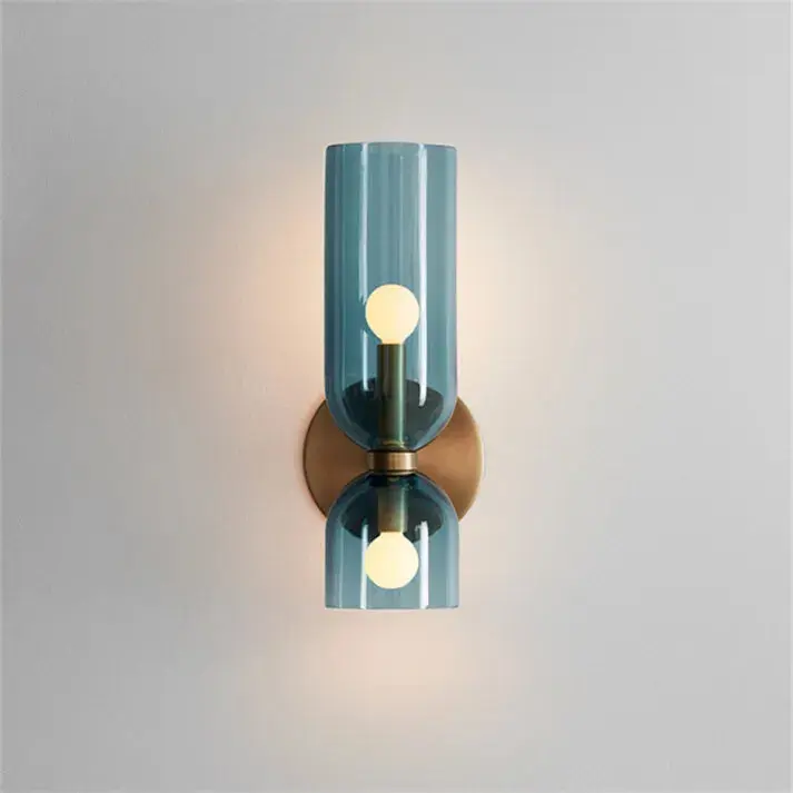LumoSphere - Stilren Vegglampe med Dobbelt Glasshode for Eleganse - Image 3