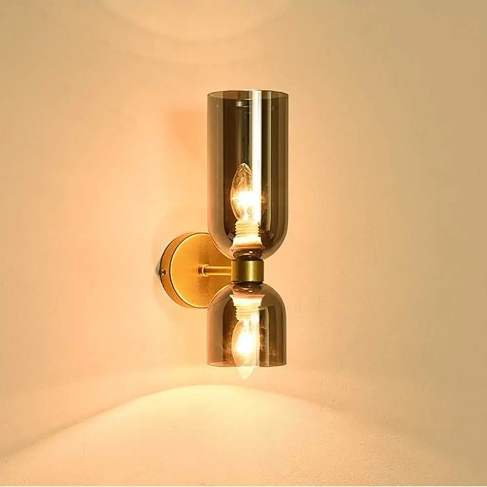LumoSphere - Stilren Vegglampe med Dobbelt Glasshode for Eleganse - Image 2