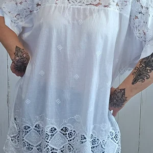Jemma Topp med blonde detaljer