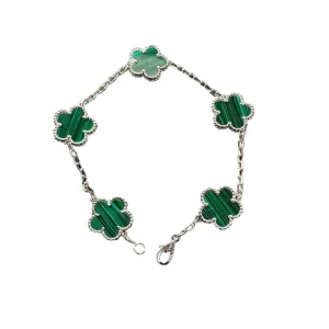 Blomsterarmbånd med Grønn Skjell – 18K Gullbelagt Stål Elegant Design
