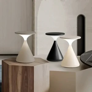 GlowSphere - Elegant Hourglass Batteridrevet Bordlampe til Hjemmet