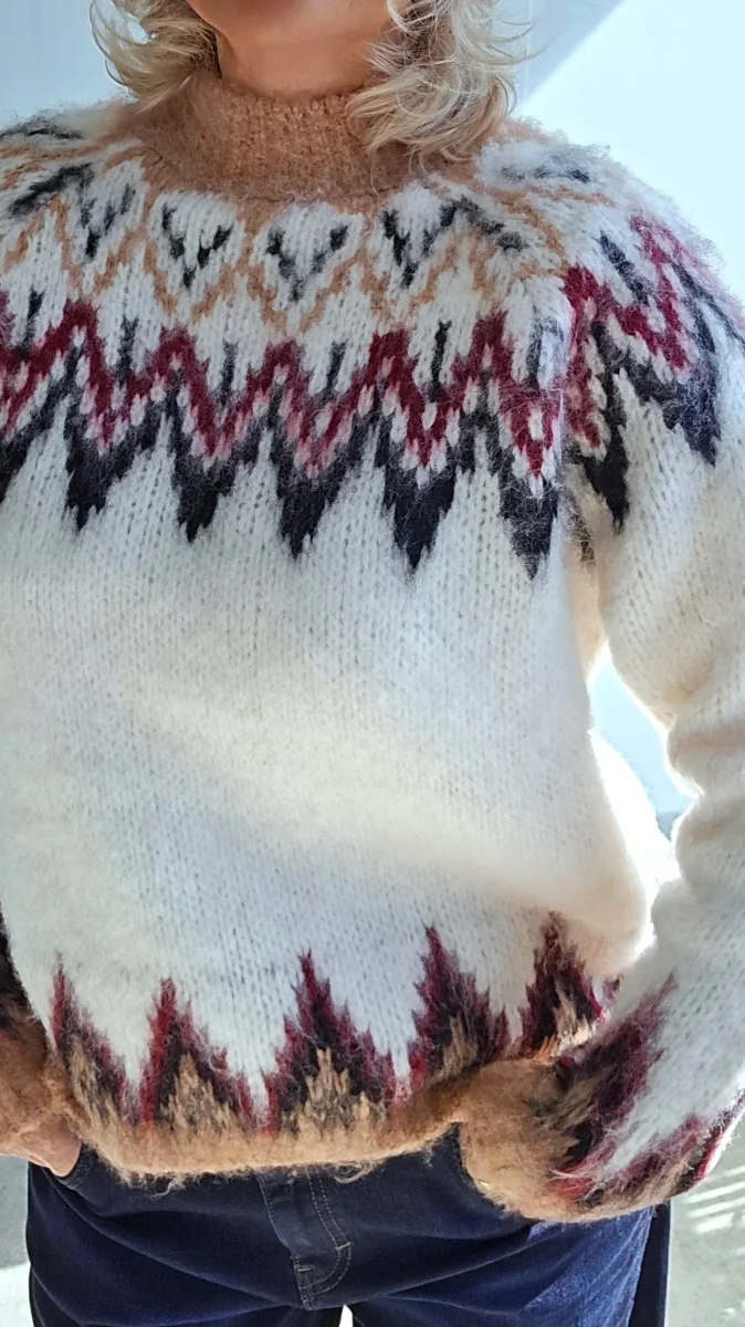 Brushed winter pullover - Image 5