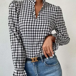 ChicVibe - Trendy Bluse med Mønster for Moderne Stiler