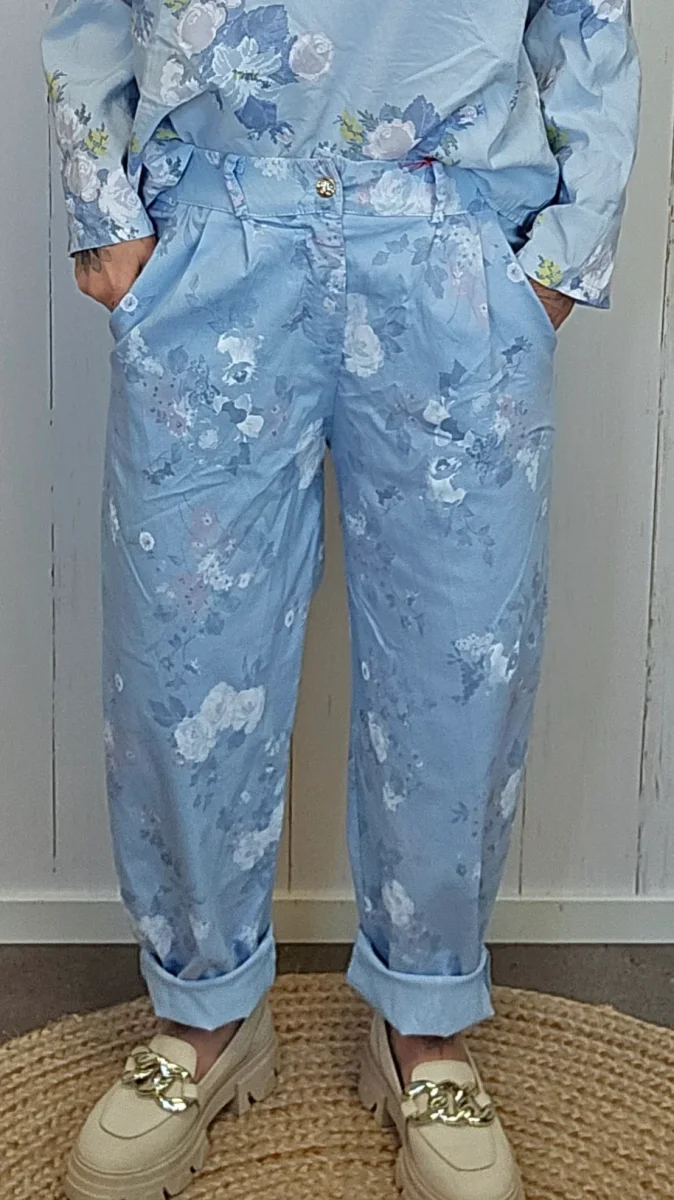 Nora blomsterbukse blå - Image 3
