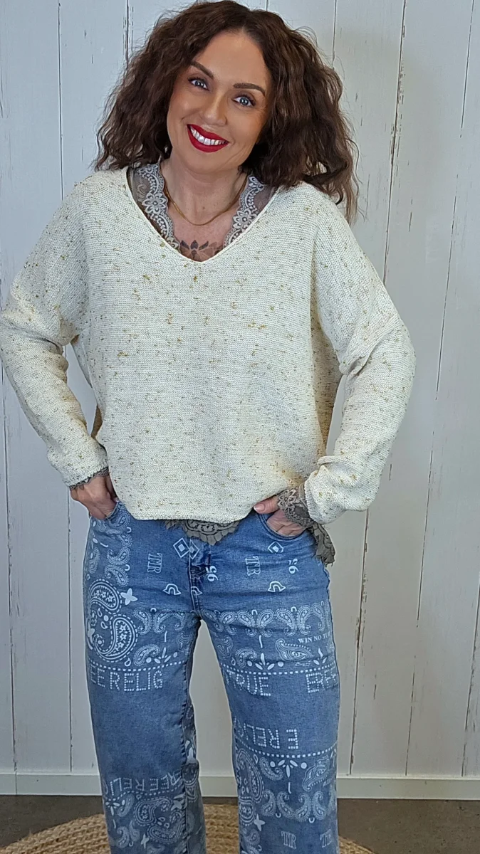 Elina strikkegenser med V-hals - Image 2