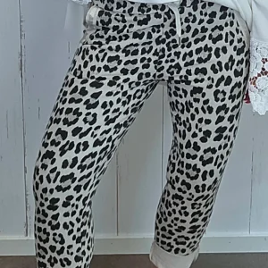 Maja leo bukse