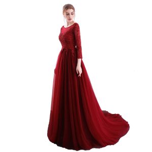 Rød prinsesseballkjole