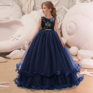 Midnattsblå prinsessekjole blå