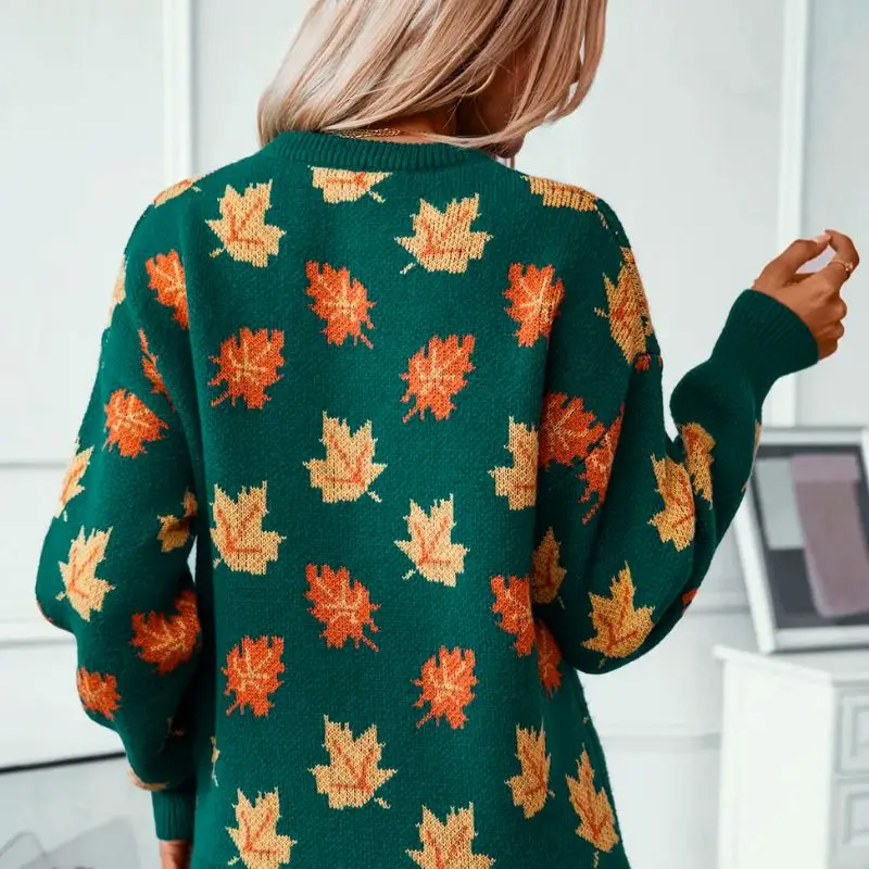 Autumn Embrace Genser – Ikonisk Design med Lønneblad Detaljer - Image 3